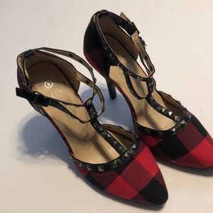Charles Albert high heels